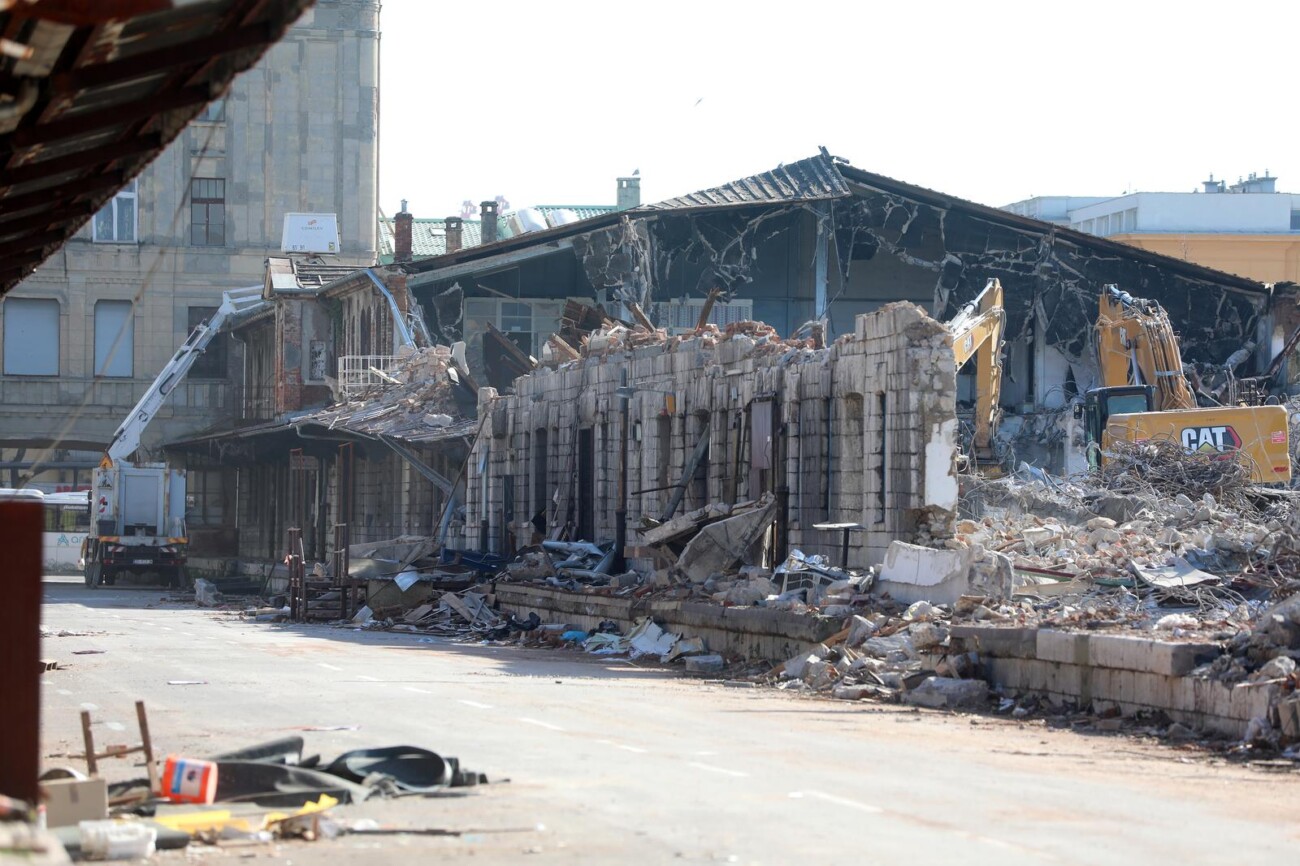 Rijeka: Ruenje eljezni?kih skladita 3b Rijeka: Ruenje eljezni?kih skladita 3b