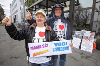 Zagreb: Marica i Mijat Barišić došli podržati Let 3 na Dori