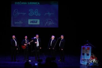 Andrej Plenković na 34. obljetnici osnutka HDZ-a u Rijeci Andrej Plenković na 34. obljetnici osnutka HDZ-a u Rijeci