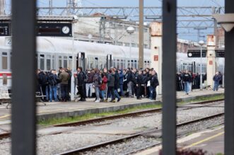 Rijeka: Polazak Bijelog vlaka s Armadom na derbi u Zagreb