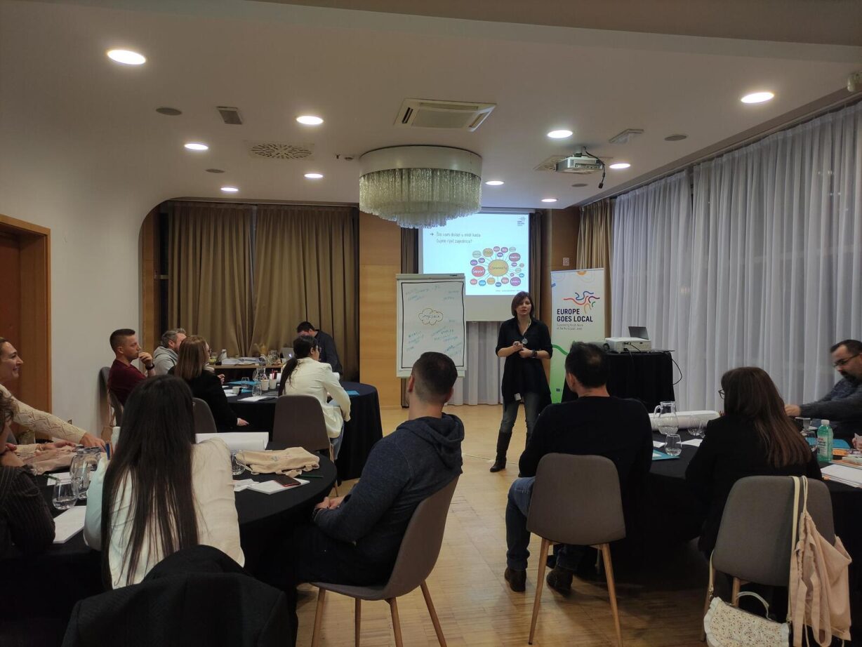 Sudjelovanje-predstavnika-Grada-Rijeke-na-konferenciji-Rad-s-mladima-na-lokalnoj-razini-2