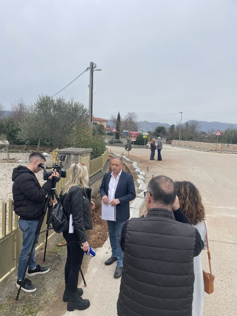 krk pinezici kruzni tok (4) krk pinezici kruzni tok (4)