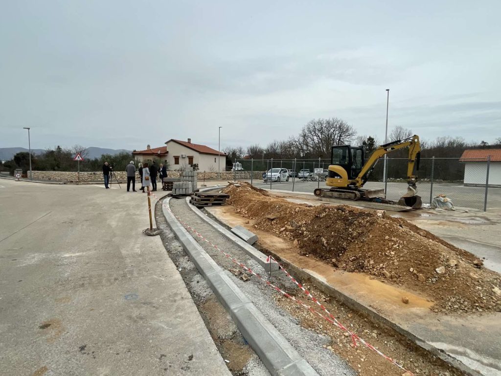 krk pinezici kruzni tok (5) krk pinezici kruzni tok (5)