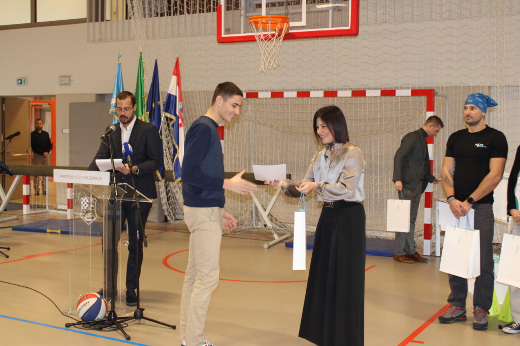 pgz sportasi (44) pgz sportasi (44)