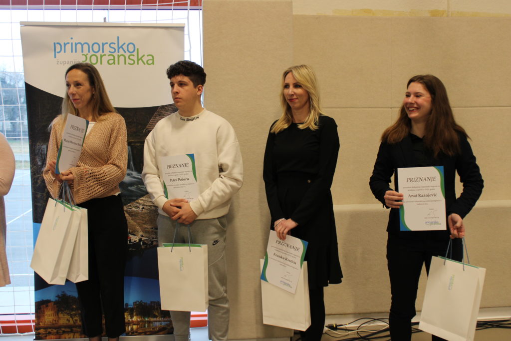 pgz sportasi (45) pgz sportasi (45)