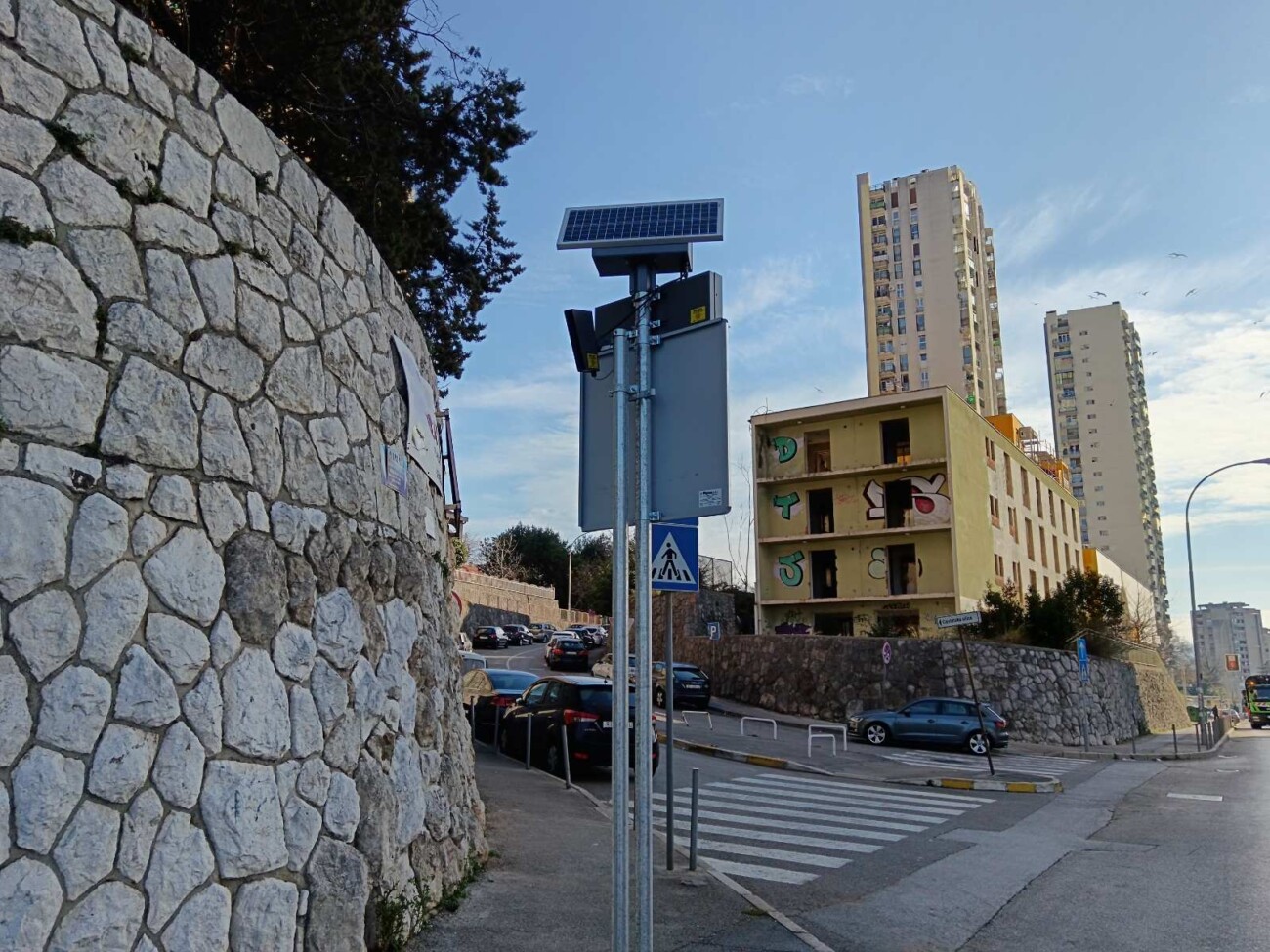 turnić cesta znak (4) turnić cesta znak (4)