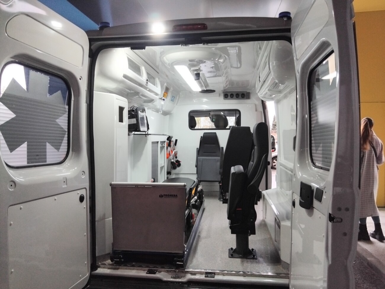 Donacija sanitetskog vozila (3)