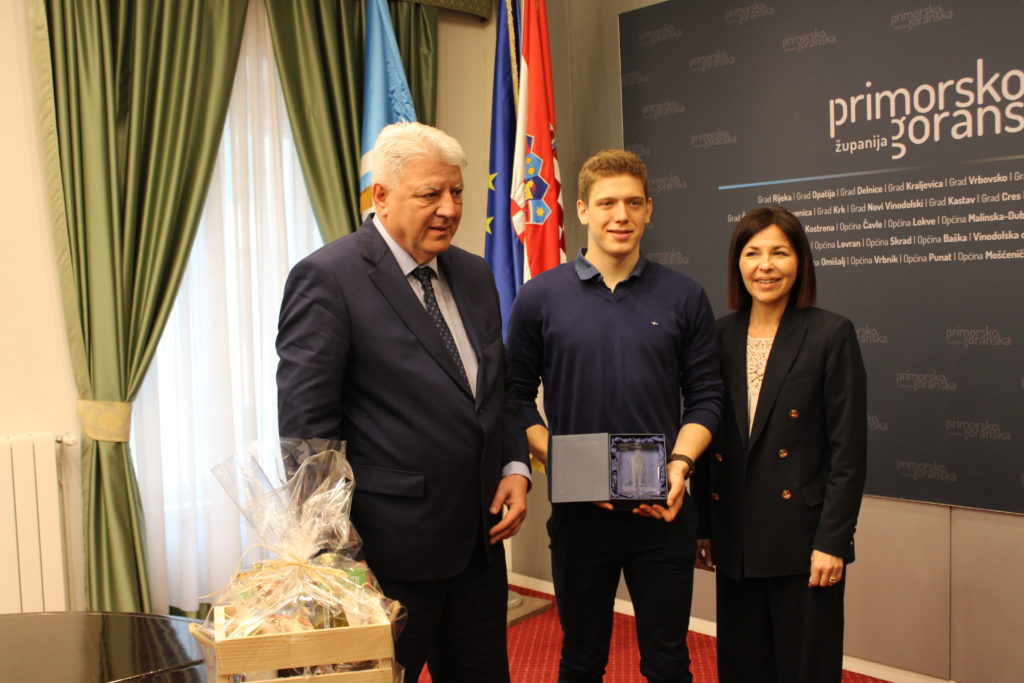 IMG_9208-1024×683 IMG_9208-1024×683