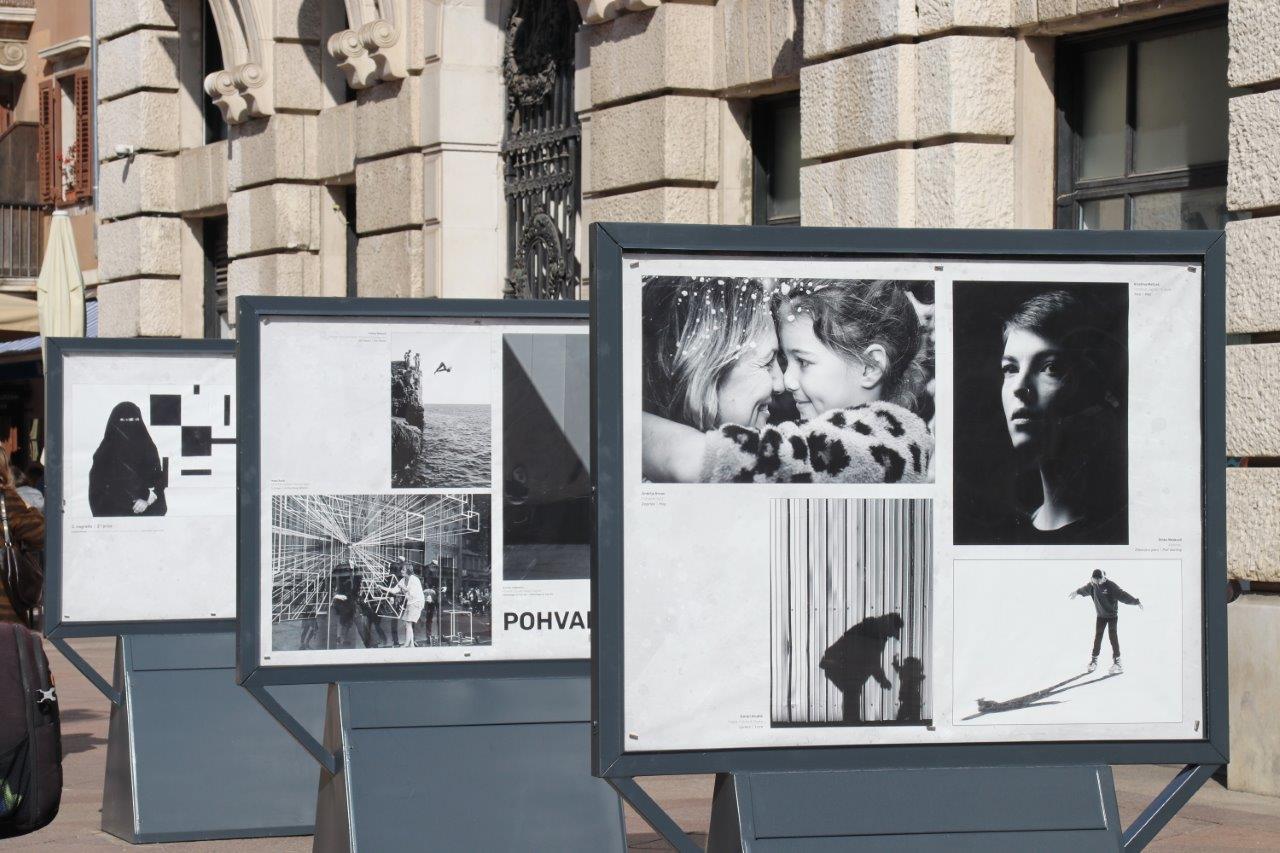 Izložba-fotografija-Žene-na-postamentima-na-Korzu-20 Izložba-fotografija-Žene-na-postamentima-na-Korzu-20