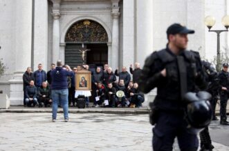 Rijeka: ‘Marijini ratnici’ molili krunicu pred katedralom Svetog Vida