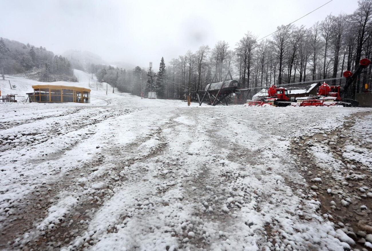 Na Platku pao snijeg Na Platku pao snijeg