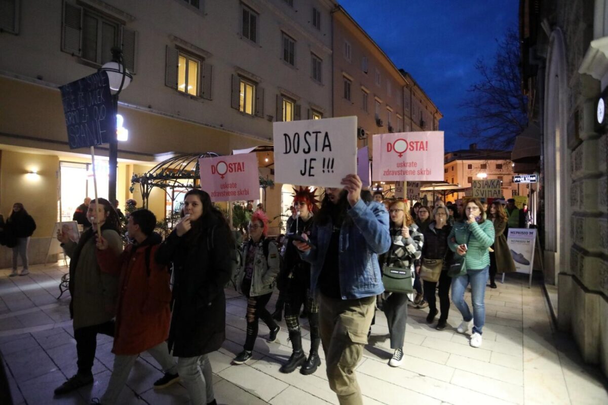 Rijeka: Povorka Prosvjedni marš za Osmi mart