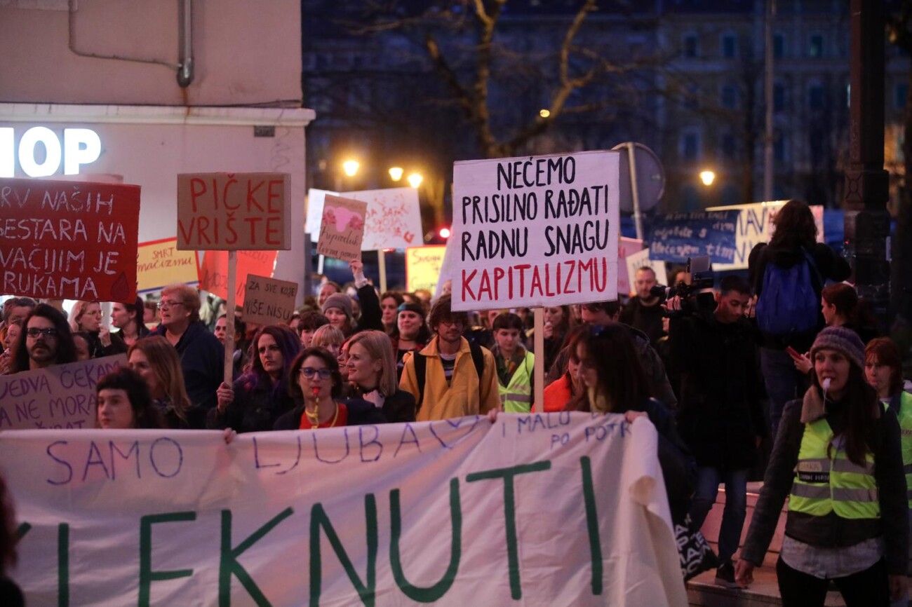 Rijeka: Povorka Prosvjedni mar za Osmi mart