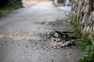 Kozino: Oštećen prilazni put koji vodi do luksuznih vila u vlasništvu Luke Modrića