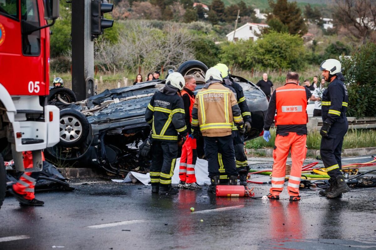 Dvije osobe poginule u prometnoj nesreći u Kaštel Sućurcu