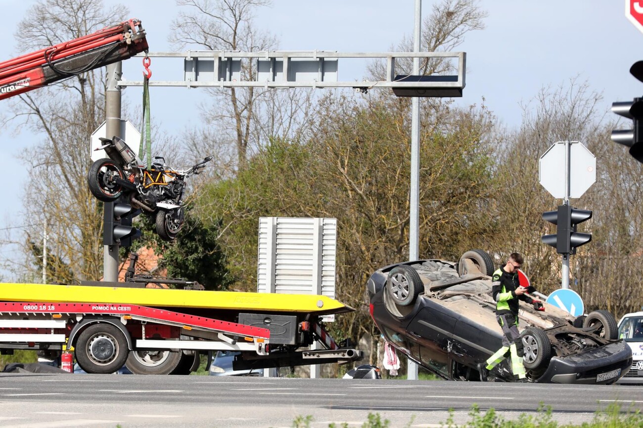 Motociklist poginuo u sudaru s automobilom kod Velike Gorice