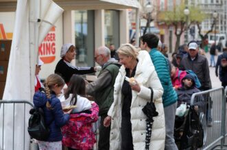 Rijeka: Podijeljeno 2500 porcija friganih srdela