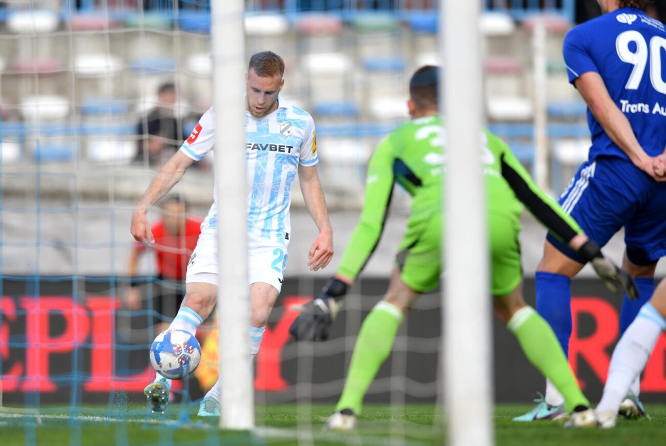 Rudeš i Rijeka sastali se u 28.kolu SuperSportHNL-a Rudeš i Rijeka sastali se u 28.kolu SuperSportHNL-a