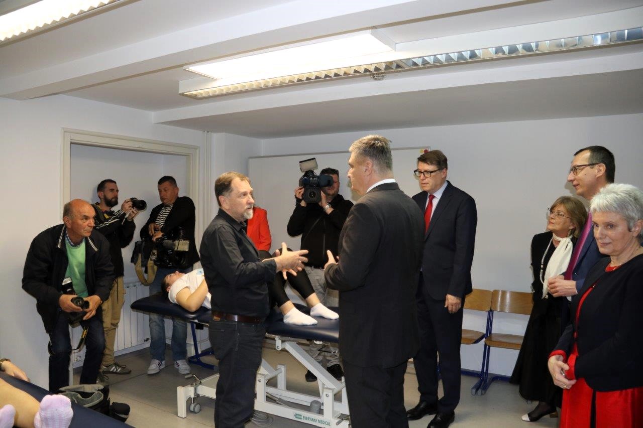 Predsjednik-RH-Zoran-Milanović-u-posjetu-Fakultetu-zdravstvenih-studija-4