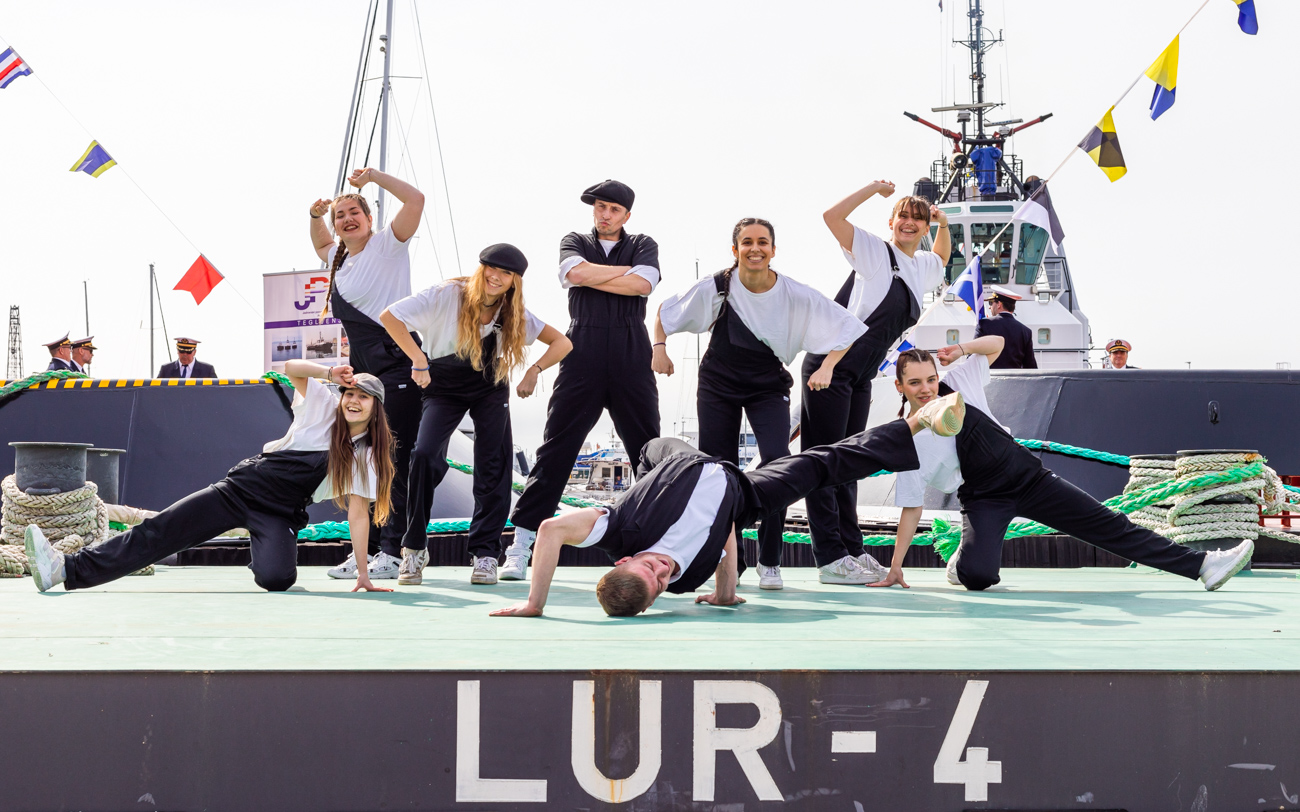 Remorkeri -12 Remorkeri -12