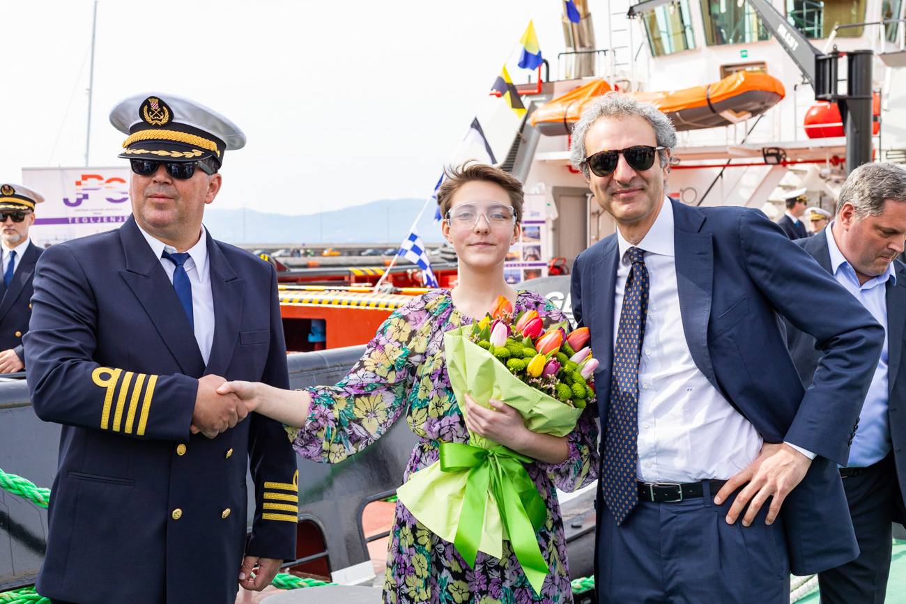 Remorkeri -6 Remorkeri -6