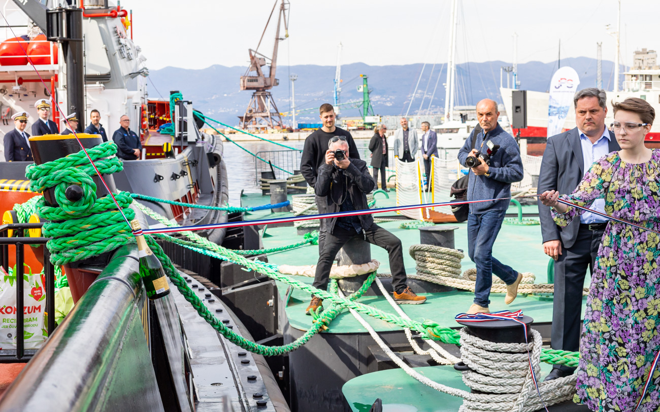 Remorkeri -9 Remorkeri -9