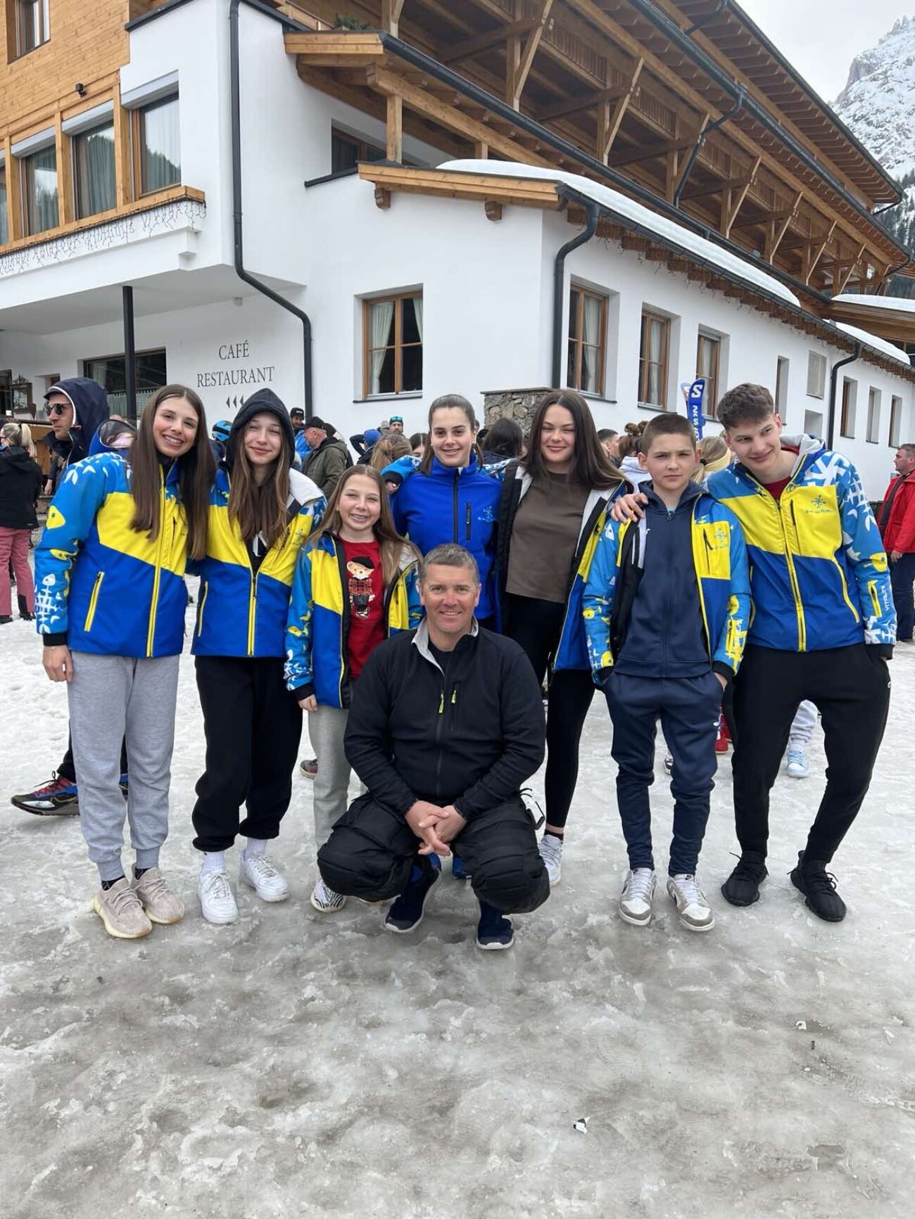 kadeti s trenerom Androševićem kadeti s trenerom Androševićem