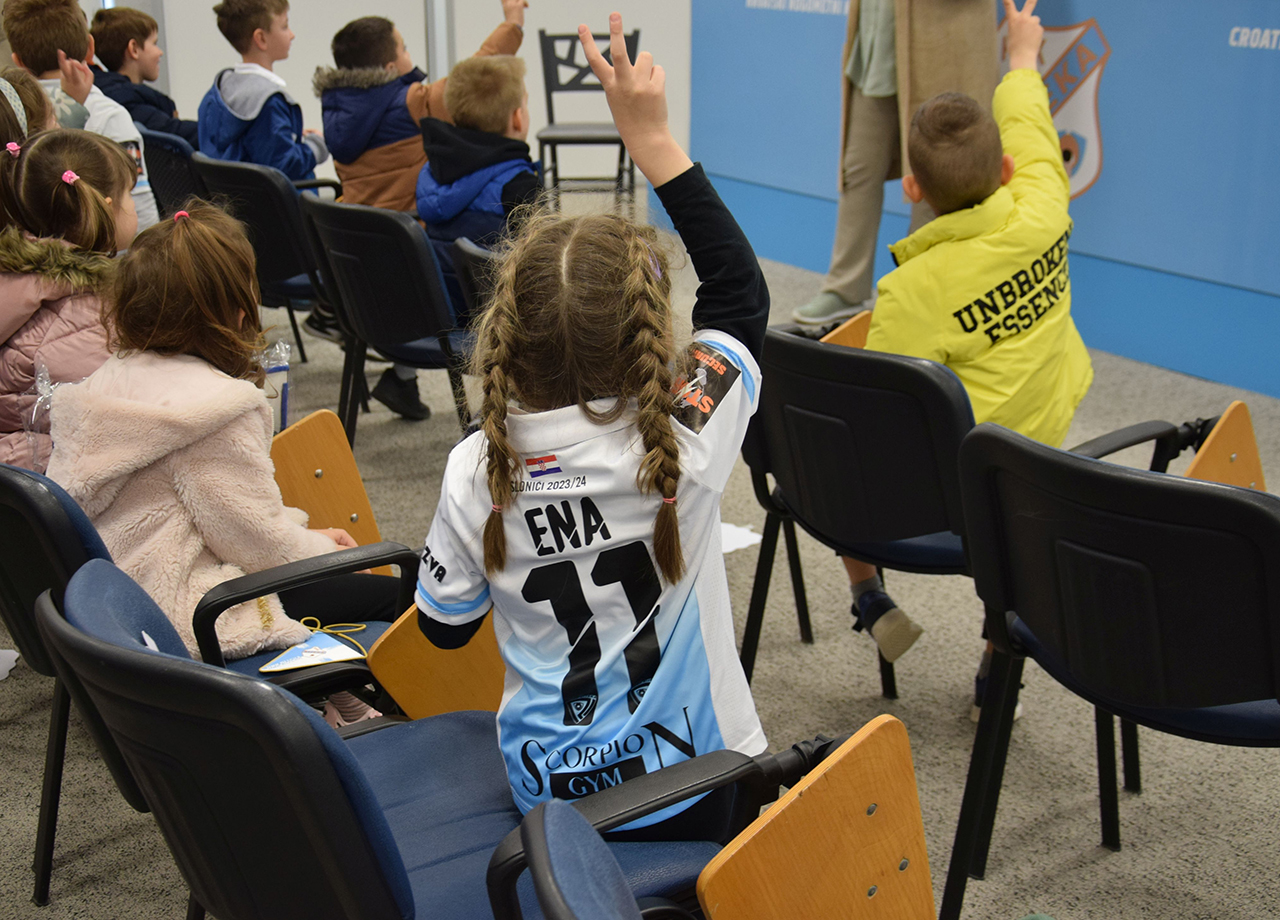 kastav vrtićari posjet nk rijeka (1) kastav vrtićari posjet nk rijeka (1)