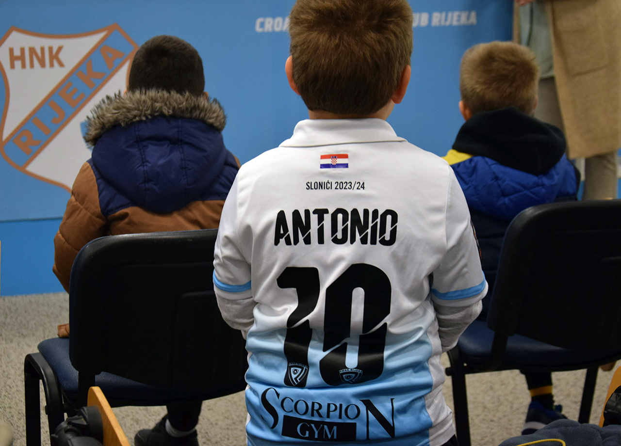 kastav vrtićari posjet nk rijeka (15) kastav vrtićari posjet nk rijeka (15)