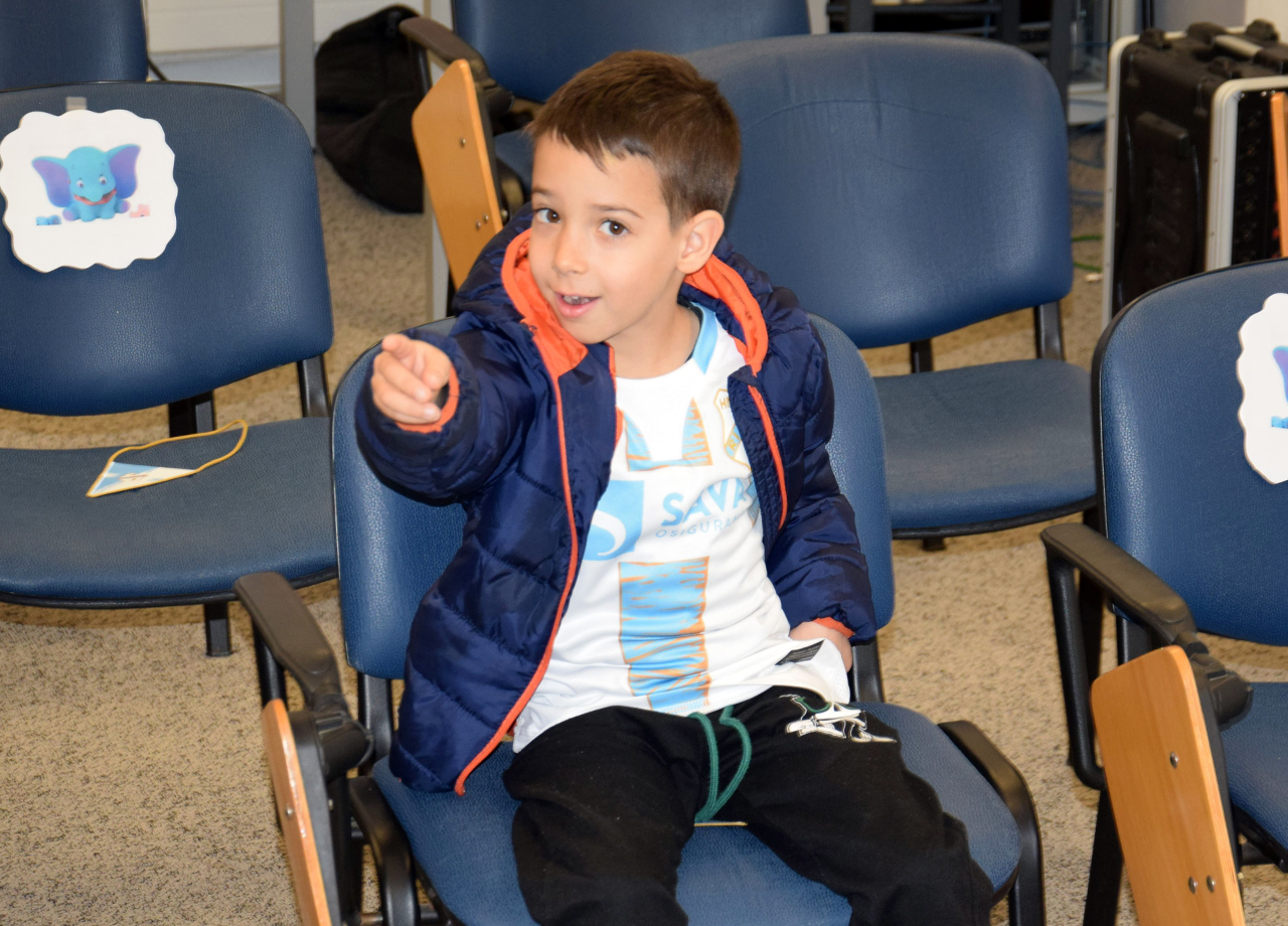 kastav vrtićari posjet nk rijeka (19) kastav vrtićari posjet nk rijeka (19)