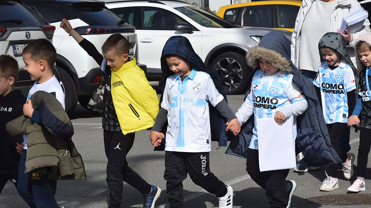 kastav vrtićari posjet nk rijeka (26) kastav vrtićari posjet nk rijeka (26)