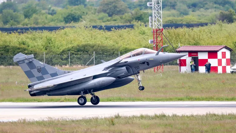 768×768-42bcb76c-9d0c-11eb-86af-cedfb09875dd (12) 768×768-42bcb76c-9d0c-11eb-86af-cedfb09875dd (12)