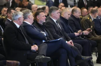 768×768-42bcb76c-9d0c-11eb-86af-cedfb09875dd (4) 768×768-42bcb76c-9d0c-11eb-86af-cedfb09875dd (4)