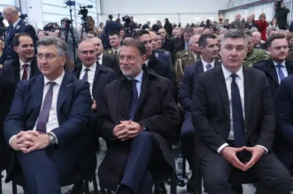 768×768-42bcb76c-9d0c-11eb-86af-cedfb09875dd 768×768-42bcb76c-9d0c-11eb-86af-cedfb09875dd