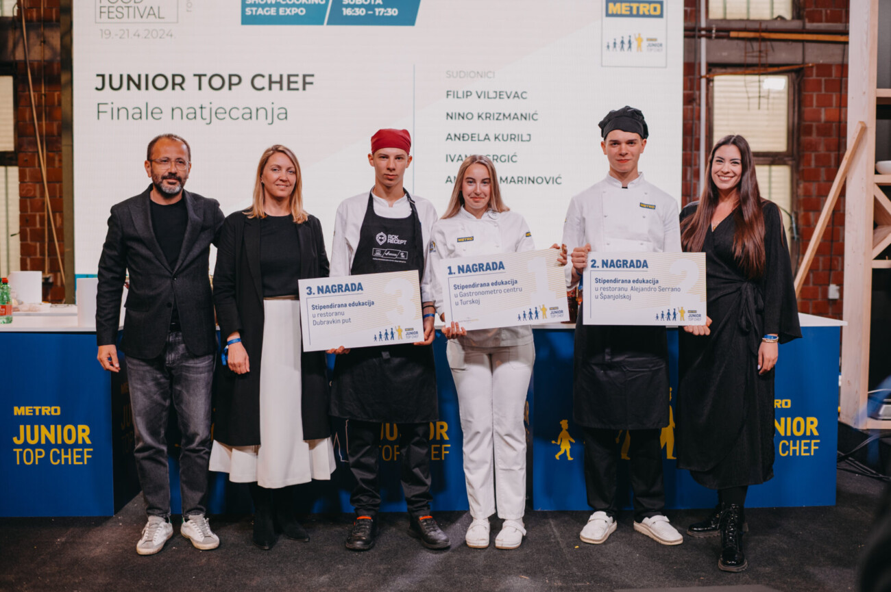 METRO Junior Top Chef finale – Igor Kotaran, Larissa Jurman i Mirta Velčić (svi METRO) s pobjednicima METRO Junior Top Chef finale – Igor Kotaran, Larissa Jurman i Mirta Velčić (svi METRO) s pobjednicima