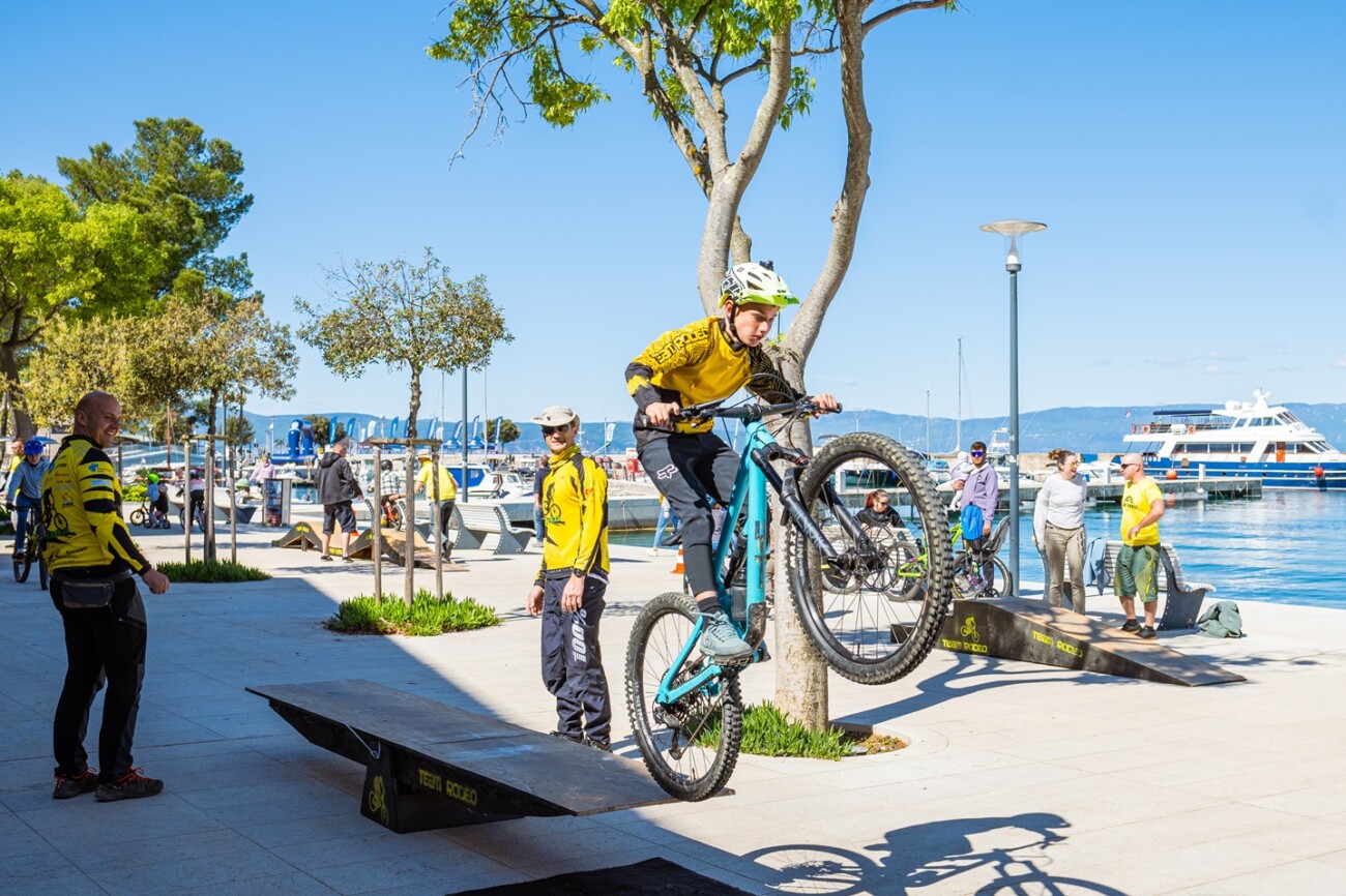 Njivice outdoor travanj 2024 1 Njivice outdoor travanj 2024 1