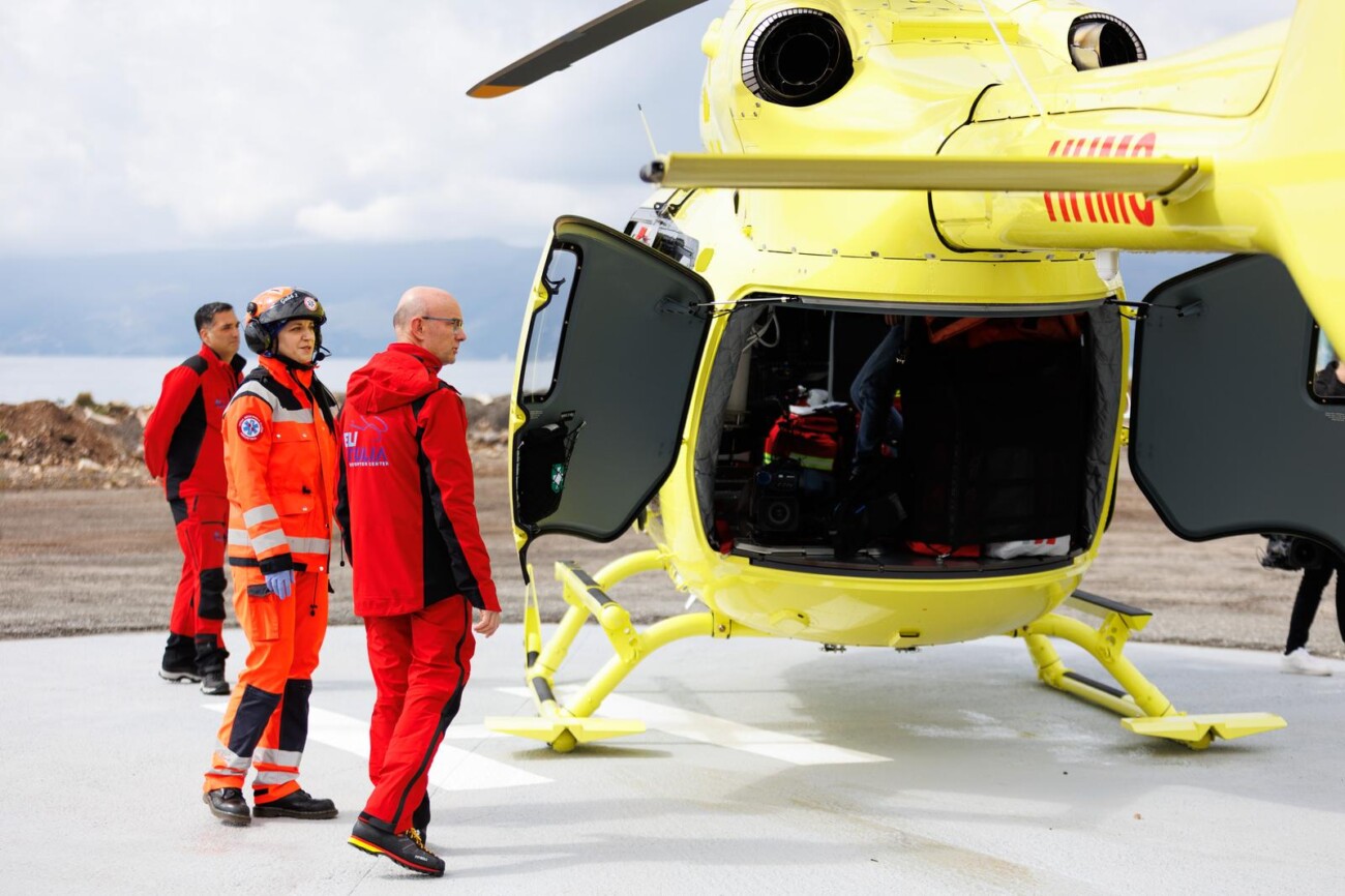 Rijeka: Svečano obilježavanje uvođenja Helikopterske hitne medicinske službe (HHMS) Rijeka: Svečano obilježavanje uvođenja Helikopterske hitne medicinske službe (HHMS)