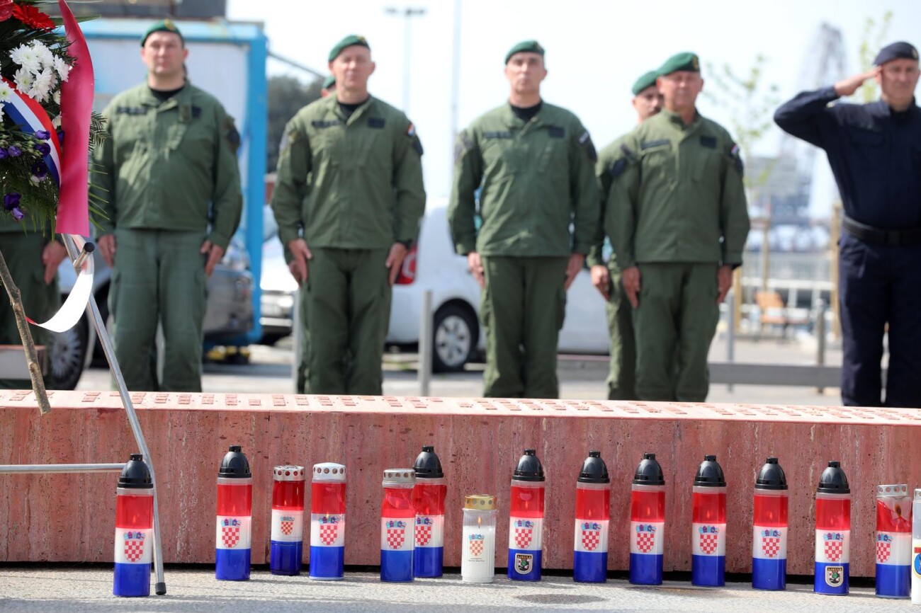 Rijeka: Obilježavanje 33. godišnjice specijalne jedinice policije Ajkula Rijeka: Obilježavanje 33. godišnjice specijalne jedinice policije Ajkula