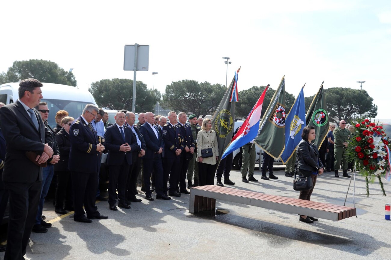 Rijeka: Obilježavanje 33. godišnjice specijalne jedinice policije Ajkula Rijeka: Obilježavanje 33. godišnjice specijalne jedinice policije Ajkula