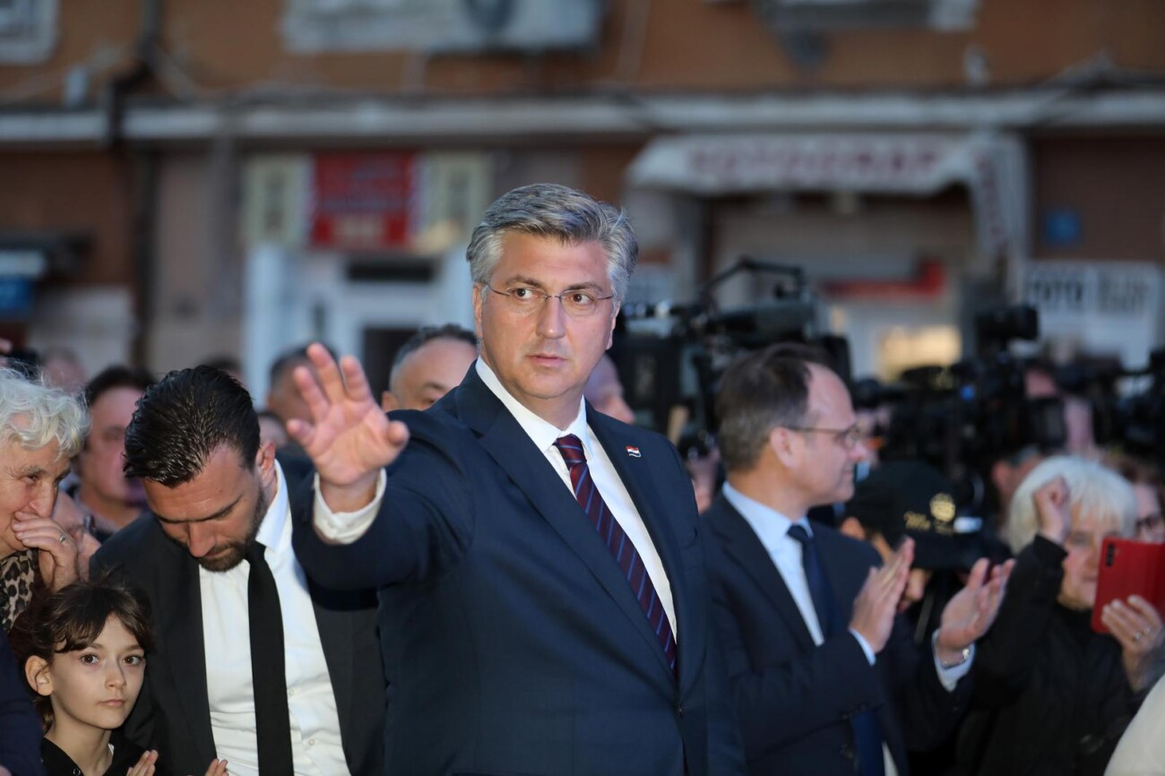 Rijeka: Premijer Plenković na predizbornom skupu HDZ-a i koalicijskih partnera Rijeka: Premijer Plenković na predizbornom skupu HDZ-a i koalicijskih partnera