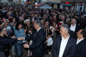 Rijeka: Premijer Plenković na predizbornom skupu HDZ-a i koalicijskih partnera