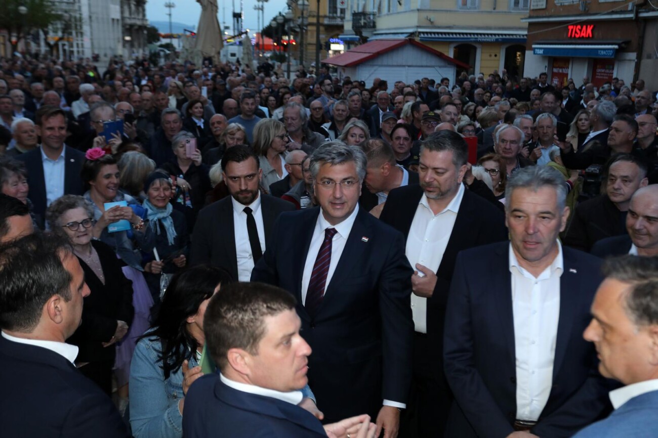 Rijeka: Premijer Plenković na predizbornom skupu HDZ-a i koalicijskih partnera Rijeka: Premijer Plenković na predizbornom skupu HDZ-a i koalicijskih partnera