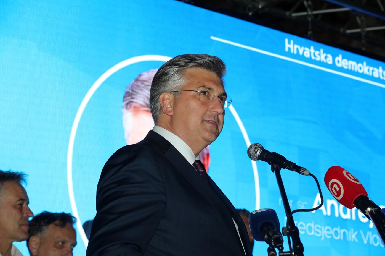 Rijeka: Premijer Plenkovi?? na predizbornom skupu HDZ-a i koalicijskih partnera Rijeka: Premijer Plenkovi?? na predizbornom skupu HDZ-a i koalicijskih partnera