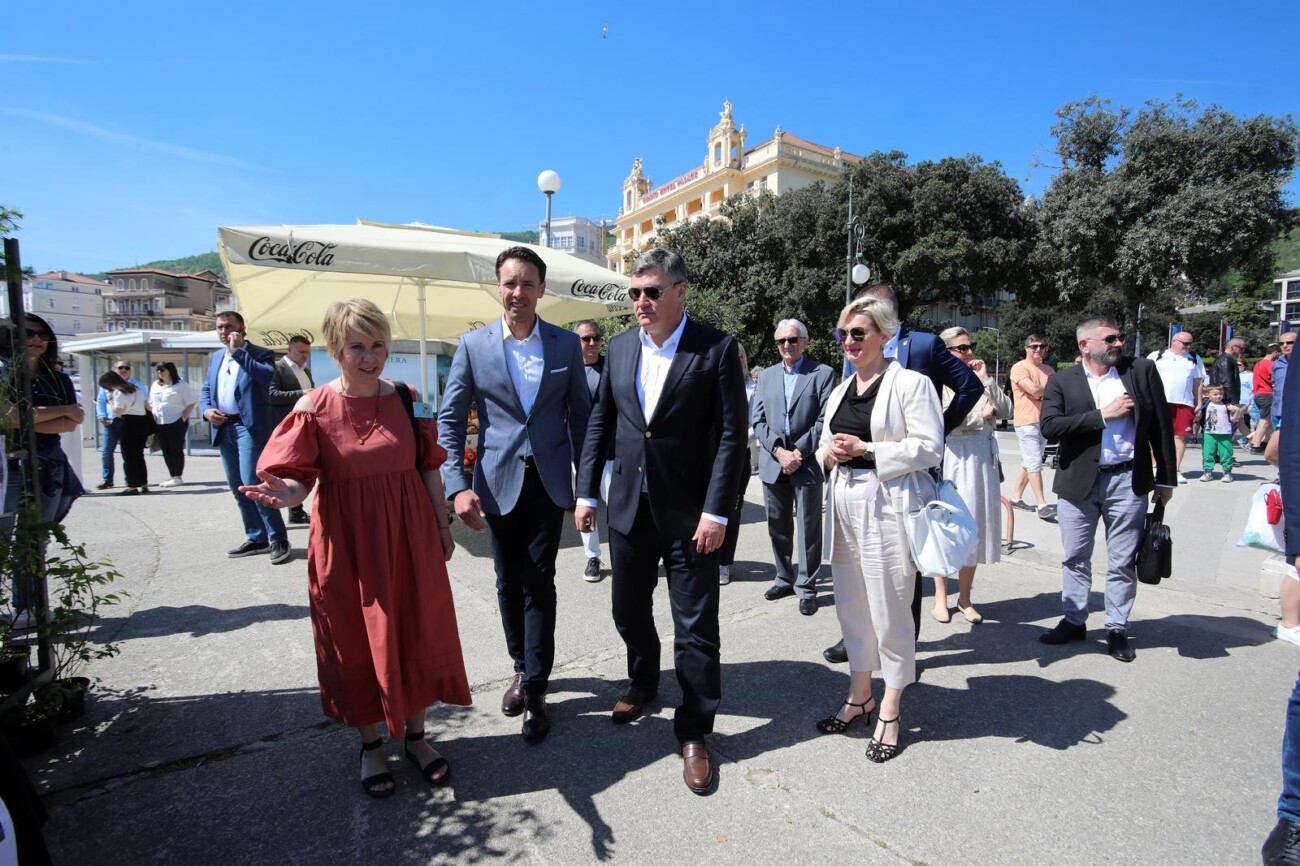 Opatija: Predsjednik Zoran Milanovi? u posjetu Opatiji Opatija: Predsjednik Zoran Milanovi? u posjetu Opatiji