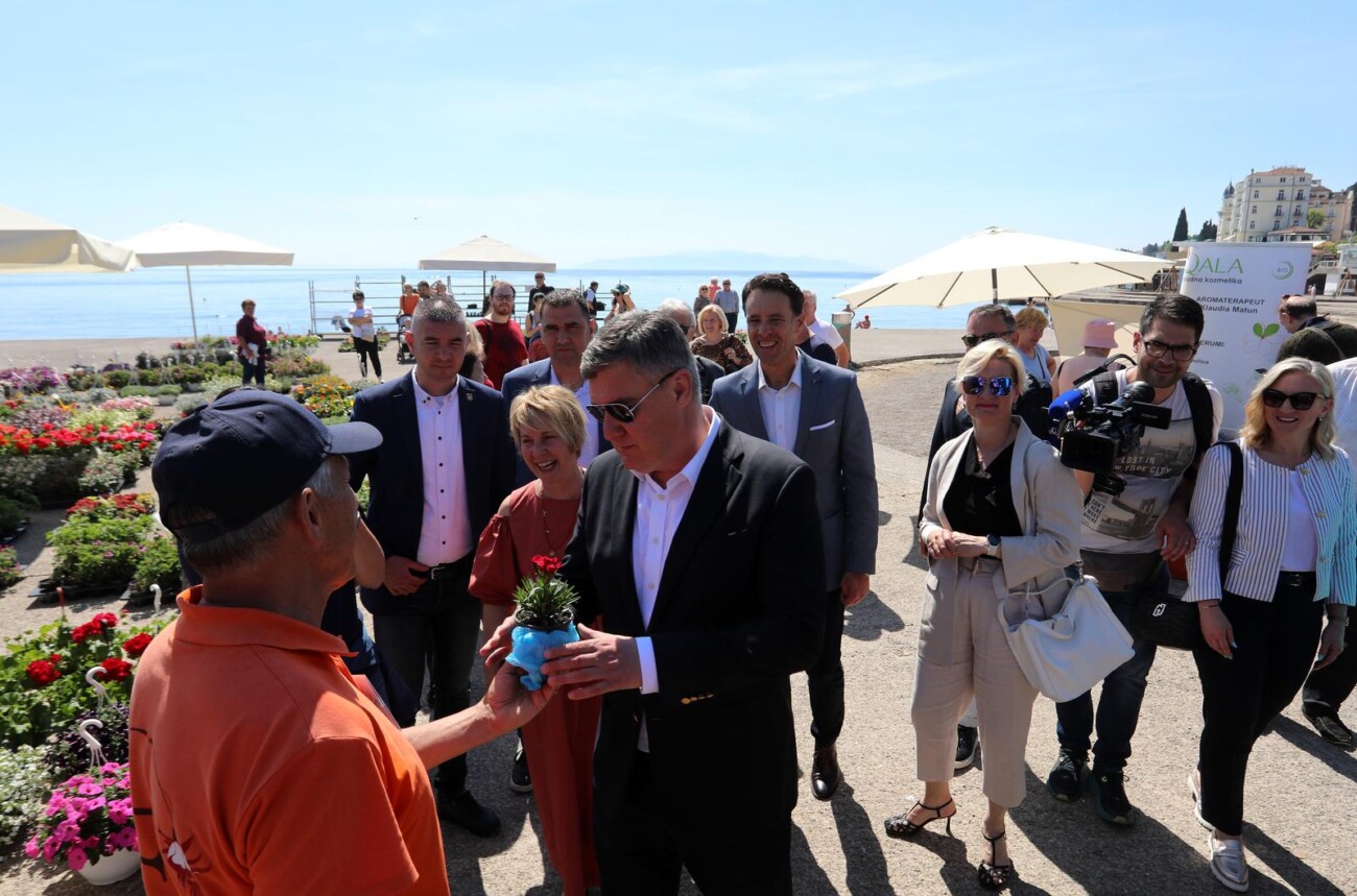 Opatija: Predsjednik Zoran Milanović u posjetu Opatiji Opatija: Predsjednik Zoran Milanović u posjetu Opatiji