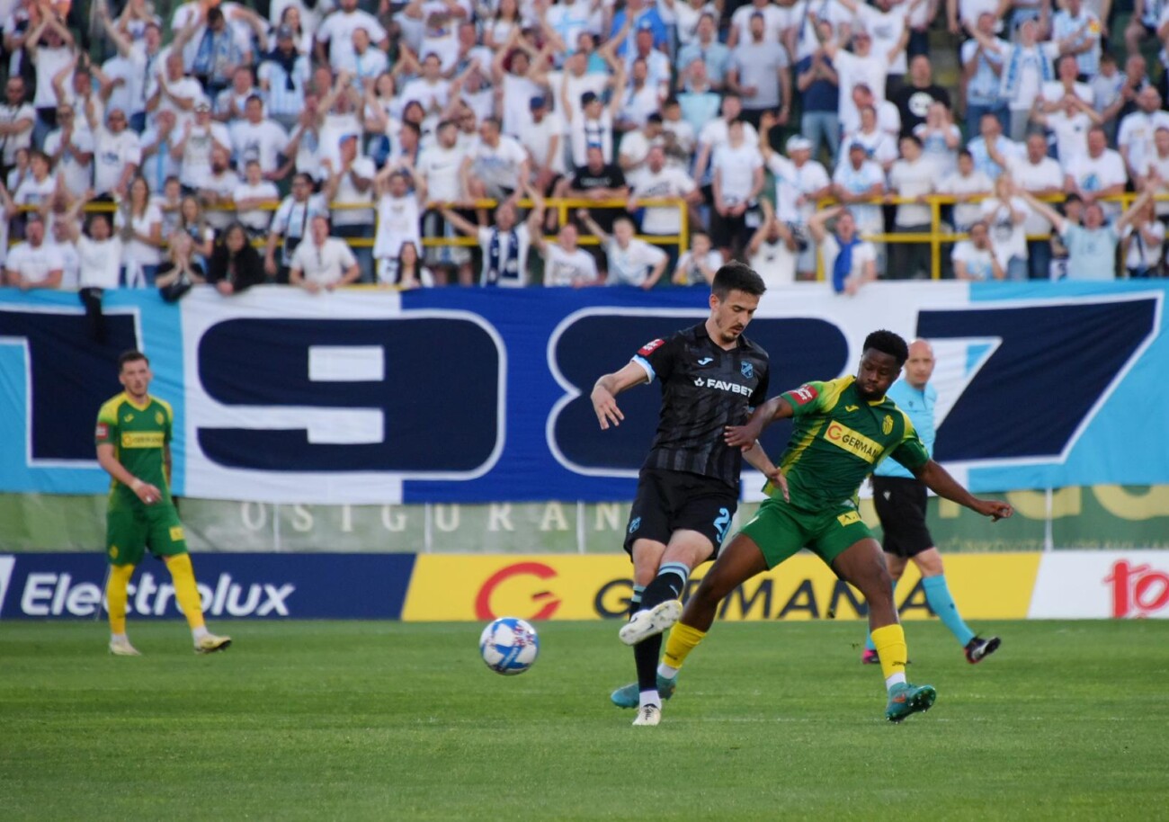 Istra i Rijeka sastali se u 30. kolu SuperSport HNL-a Istra i Rijeka sastali se u 30. kolu SuperSport HNL-a