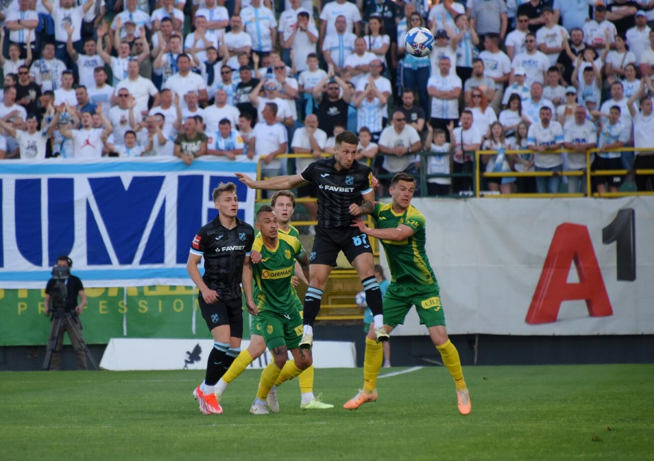 Istra i Rijeka sastali se u 30. kolu SuperSport HNL-a Istra i Rijeka sastali se u 30. kolu SuperSport HNL-a