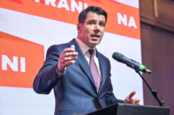 Zagreb: Nikola Grmoja obratio se okupljenima u stožeru Mosta