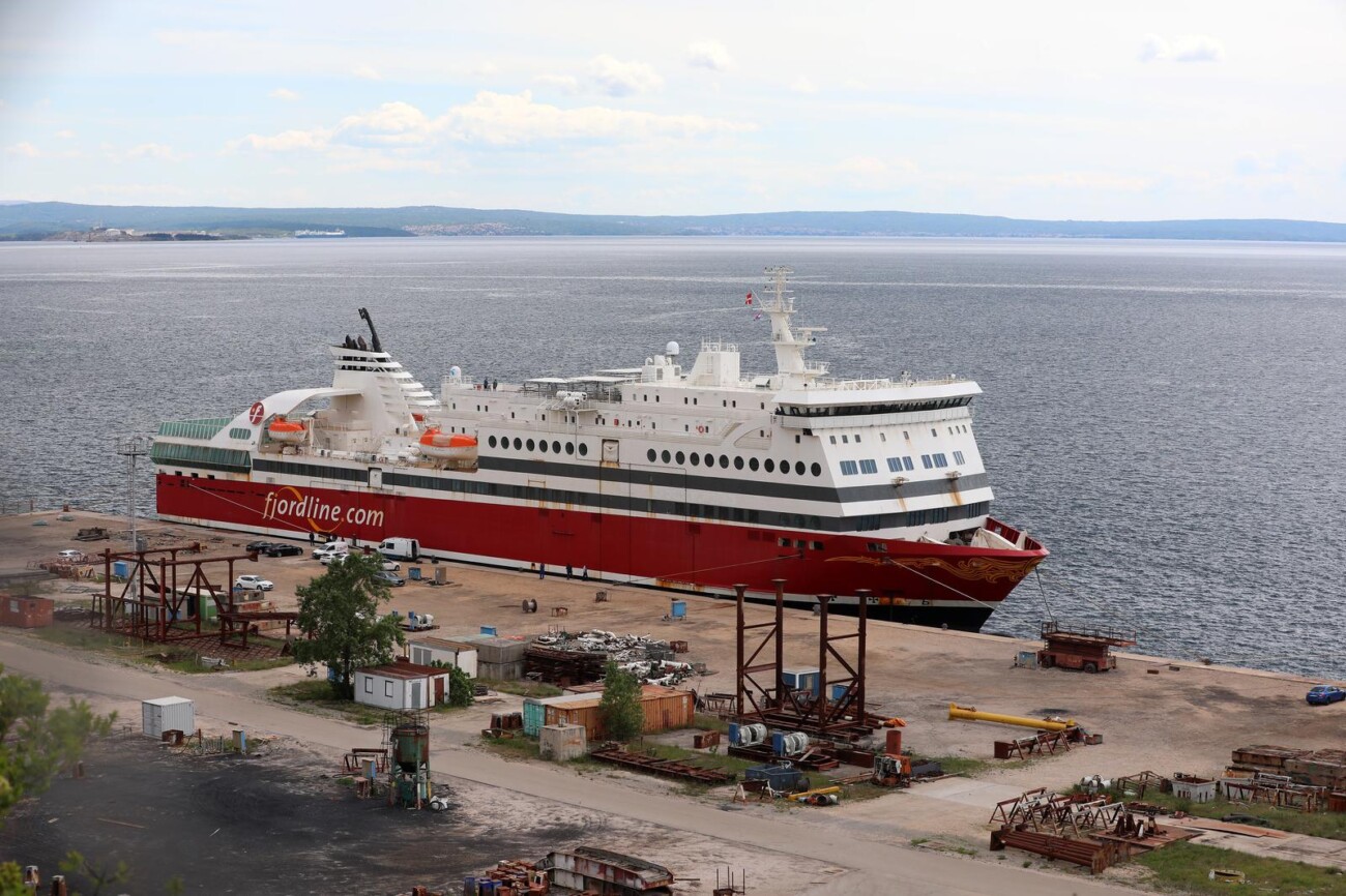 Rijeka: Najveći brod u povijesti Jadrolinije uplovio u Viktor Lenac Rijeka: Najveći brod u povijesti Jadrolinije uplovio u Viktor Lenac