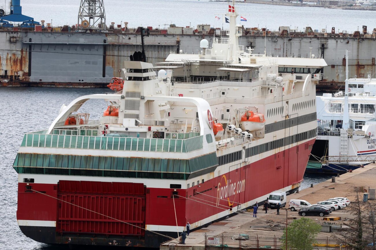 Rijeka: Najveći brod u povijesti Jadrolinije uplovio u Viktor Lenac Rijeka: Najveći brod u povijesti Jadrolinije uplovio u Viktor Lenac